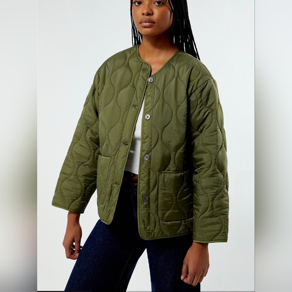 BNWT Obey Wicked World Quilted Liner Jacket Green L Utility Streetwear Graphic - Picture 2 of 16